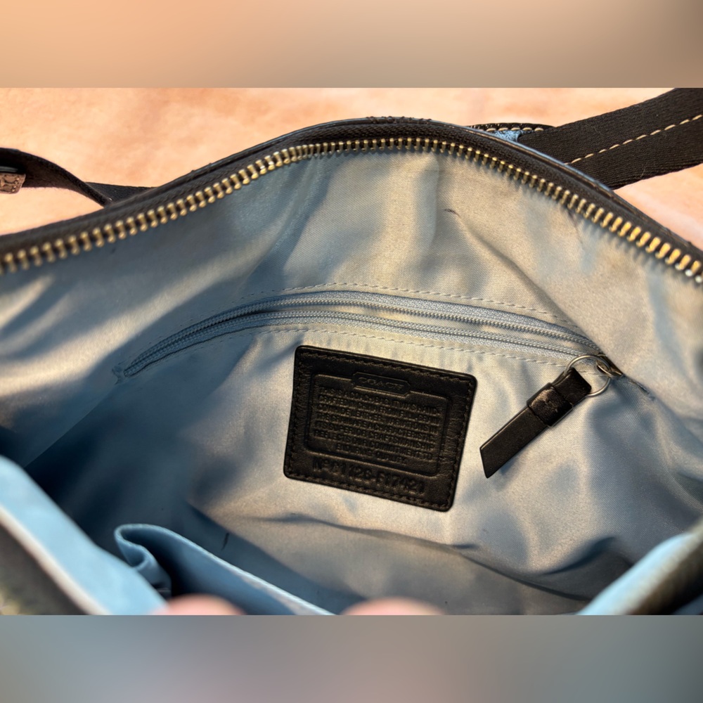Coach Black Leather Shoulder Bag EUC - Picture 4 of 4
